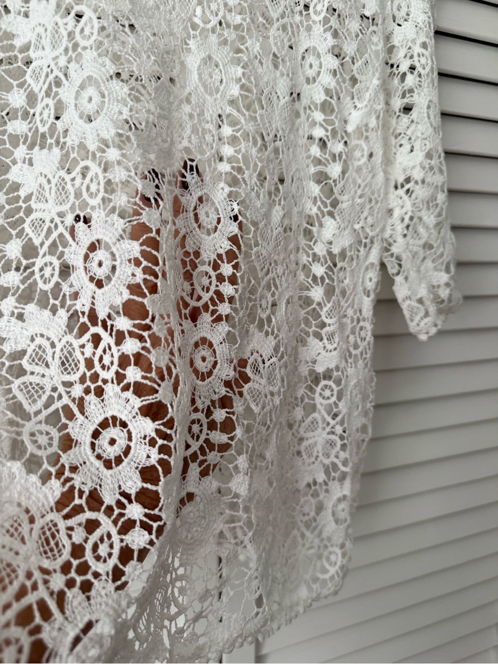 Ragdoll LA white floral lace top crew neckline Size M - Picture 5 of 6